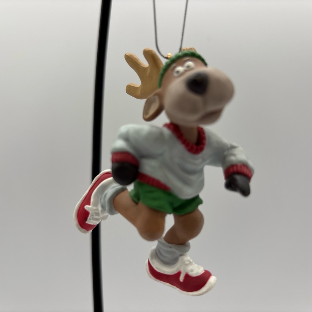 Hallmark Keepsake Ornament 1986 Reindeer Champs Dasher 1st In Reindeer Champ Ser